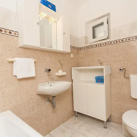 Apartment Srdan *